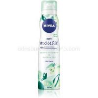 Nivea Crispy Cucumber & Matcha Tea osviežujúca telová pena pre intenzívnu hydratáciu  200 ml